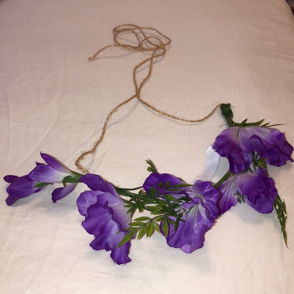 Floral home decor piece